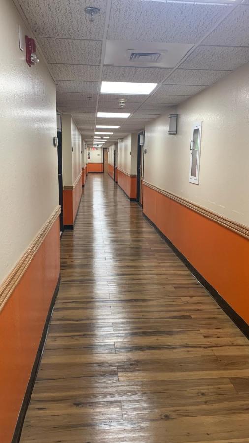 Regency Inn And Suites Stilwell Dış mekan fotoğraf