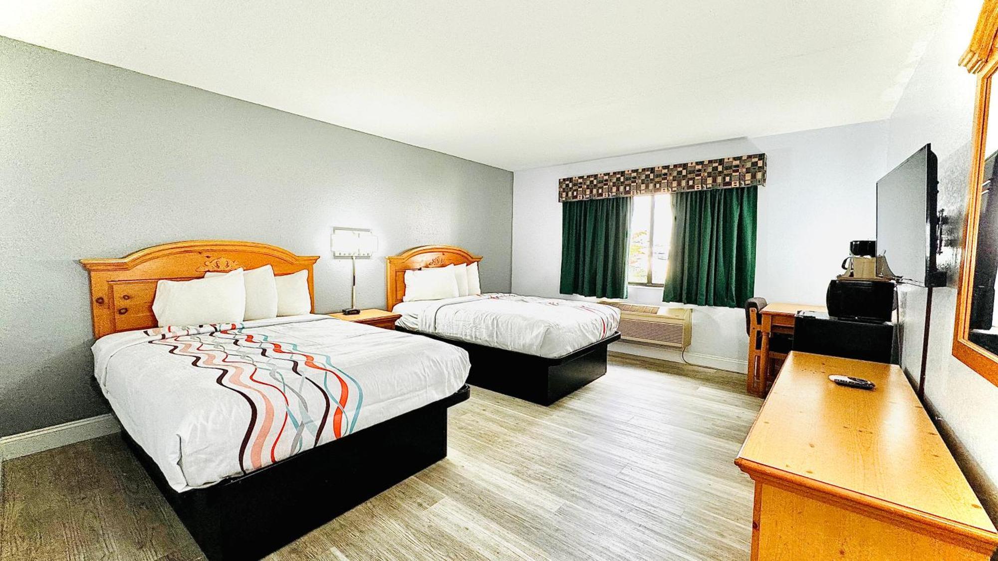Regency Inn And Suites Stilwell Dış mekan fotoğraf