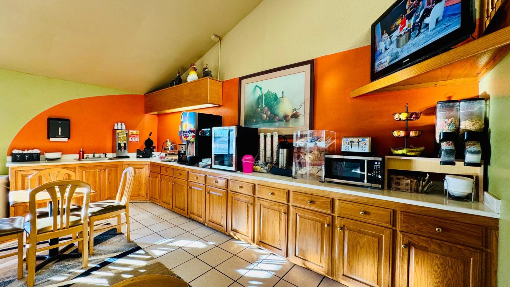 Regency Inn And Suites Stilwell Dış mekan fotoğraf
