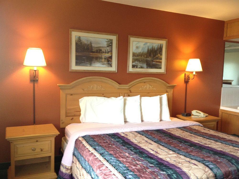 Regency Inn And Suites Stilwell Dış mekan fotoğraf