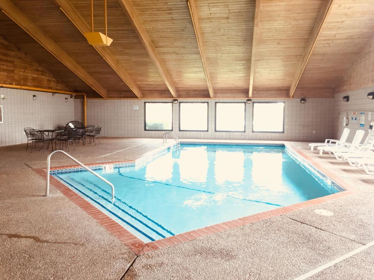 Regency Inn And Suites Stilwell Dış mekan fotoğraf